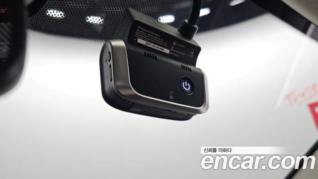 BMW 5-Series 2020 — photo 29