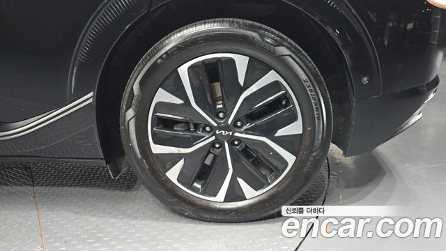 Kia EV6 2023 — photo 5