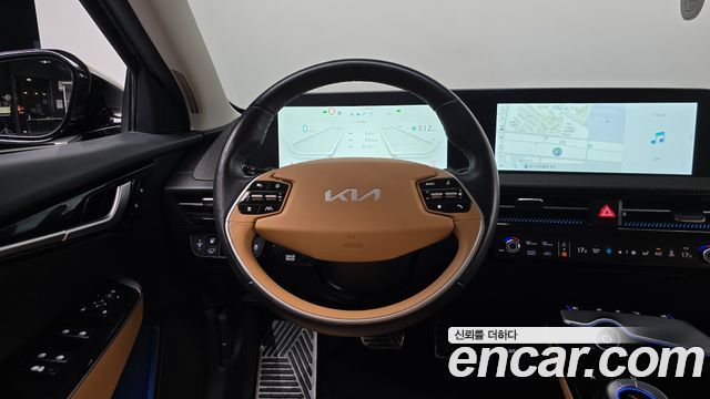 Kia EV6 2023 — photo 18