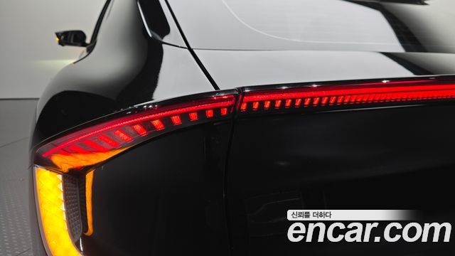 Kia EV6 2023 — photo 9