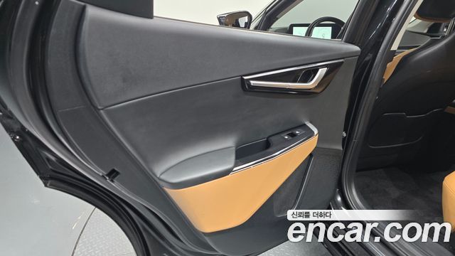 Kia EV6 2023 — photo 15