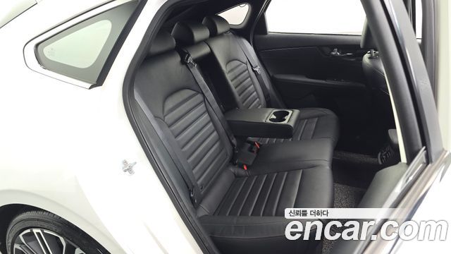 Kia K3 2020 — photo 18