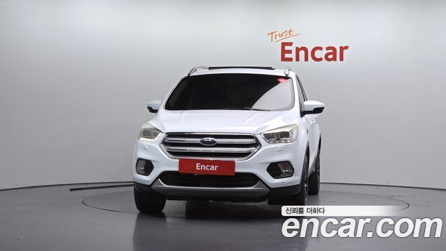 Ford Kuga 2017 — photo 3