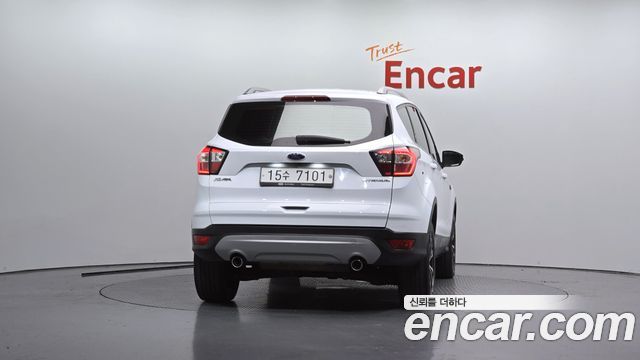 Ford Kuga 2017 — photo 4