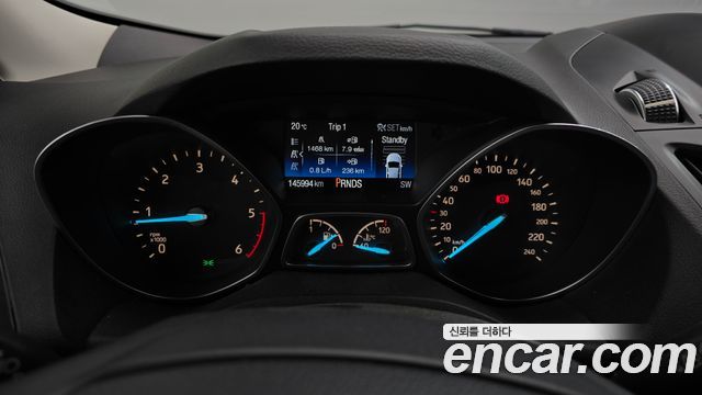Ford Kuga 2017 — photo 8