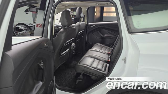 Ford Kuga 2017 — photo 11