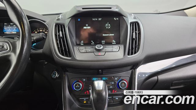 Ford Kuga 2017 — photo 12
