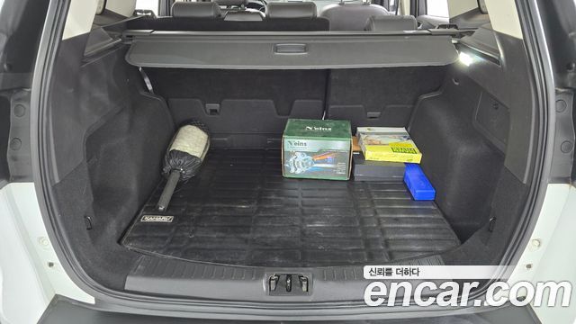 Ford Kuga 2017 — photo 16