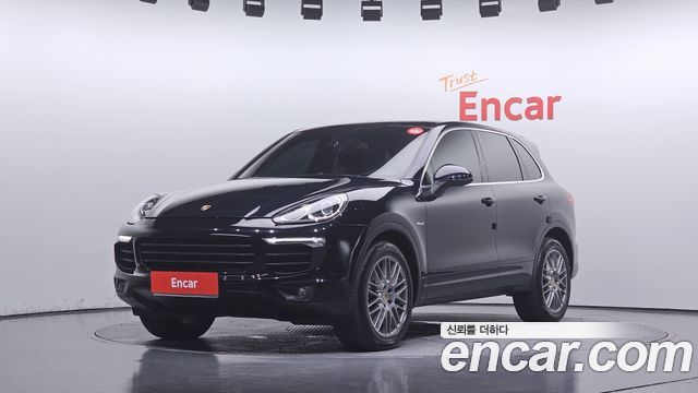 Porsche Cayenne 2016 — photo 1