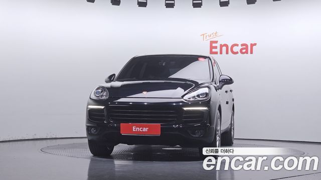Porsche Cayenne 2016 — photo 3