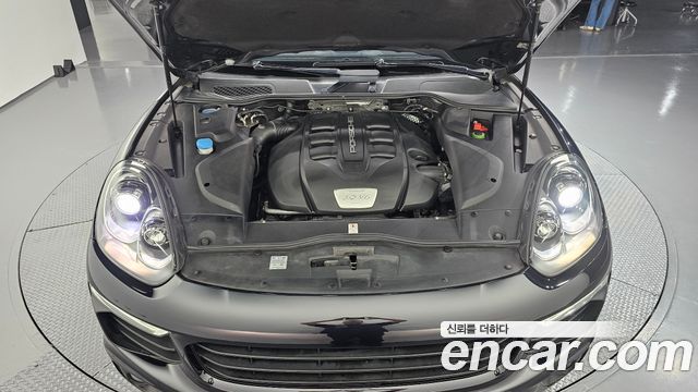 Porsche Cayenne 2016 — photo 6
