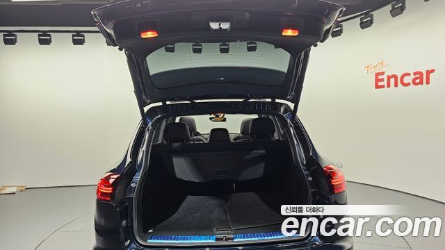 Porsche Cayenne 2016 — photo 20