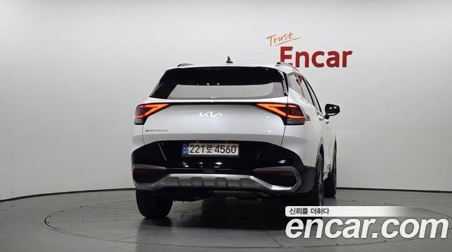 Kia Sportage 2023 — photo 4
