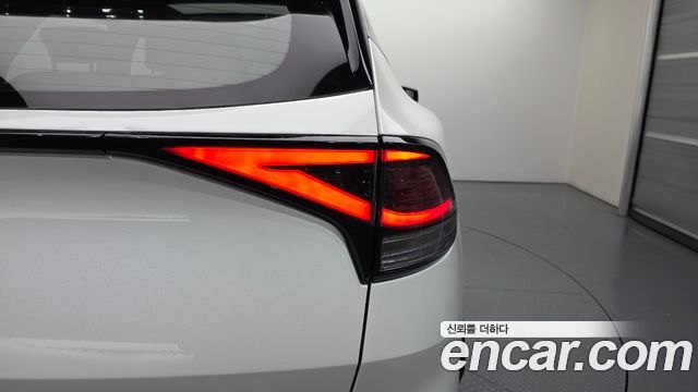 Kia Sportage 2023 — photo 9