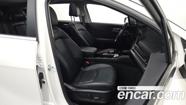 Kia Sportage 2023 — photo 16