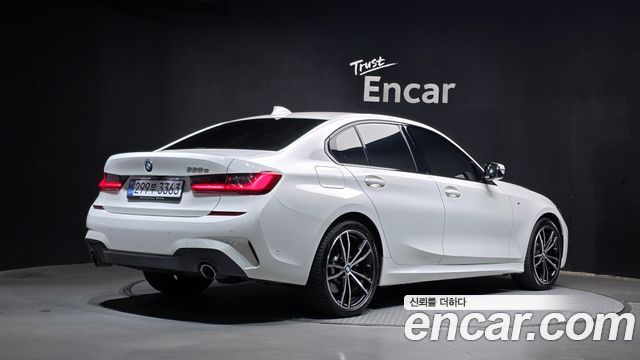 BMW 3-Series 2021 — photo 2