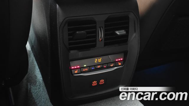 BMW 3-Series 2021 — photo 30