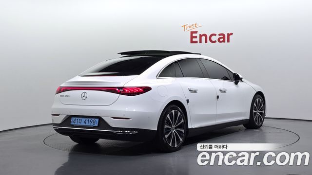 Mercedes-Benz EQE 2023 — photo 2