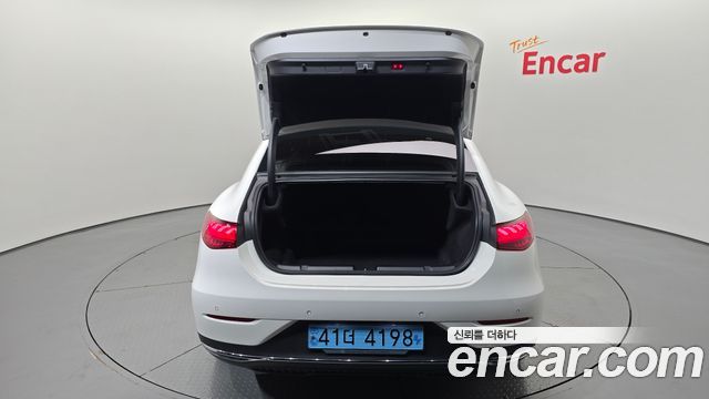 Mercedes-Benz EQE 2023 — photo 25