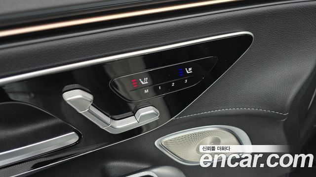 Mercedes-Benz EQE 2023 — photo 26