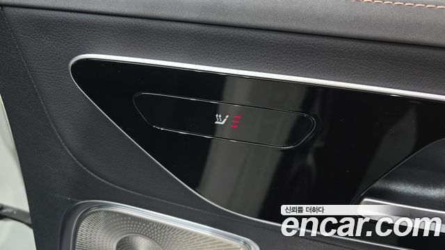 Mercedes-Benz EQE 2023 — photo 33
