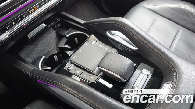 Mercedes-Benz GLE-Class 2023 — photo 12