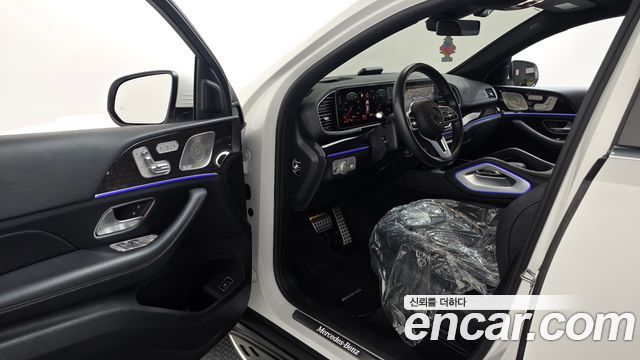 Mercedes-Benz GLE-Class 2023 — photo 13