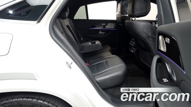 Mercedes-Benz GLE-Class 2023 — photo 17