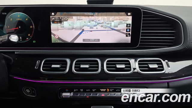 Mercedes-Benz GLE-Class 2023 — photo 18