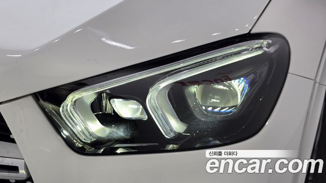 Mercedes-Benz GLE-Class 2023 — photo 8