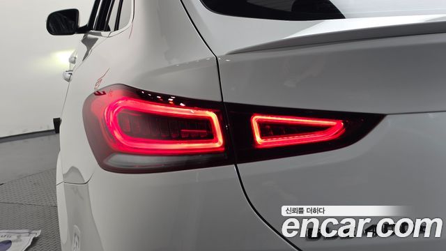 Mercedes-Benz GLE-Class 2023 — photo 9