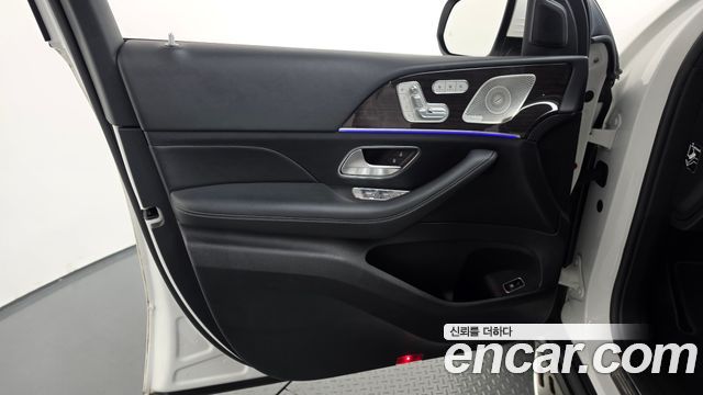 Mercedes-Benz GLE-Class 2023 — photo 14