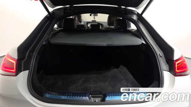Mercedes-Benz GLE-Class 2023 — photo 31