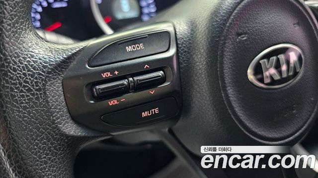 Kia K5 2014 — photo 17