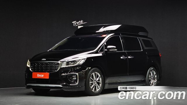 Kia Canival 2019 — photo 1