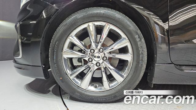 Kia Canival 2019 — photo 5