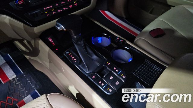 Kia Canival 2019 — photo 12