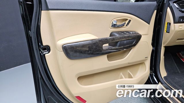 Kia Canival 2019 — photo 14