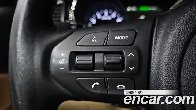 Kia Canival 2019 — photo 28
