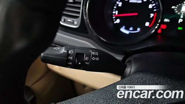 Kia Canival 2019 — photo 29