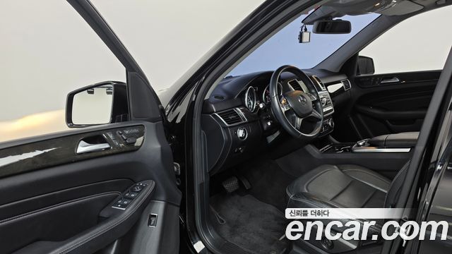 Mercedes-Benz M-class 2015 — photo 10