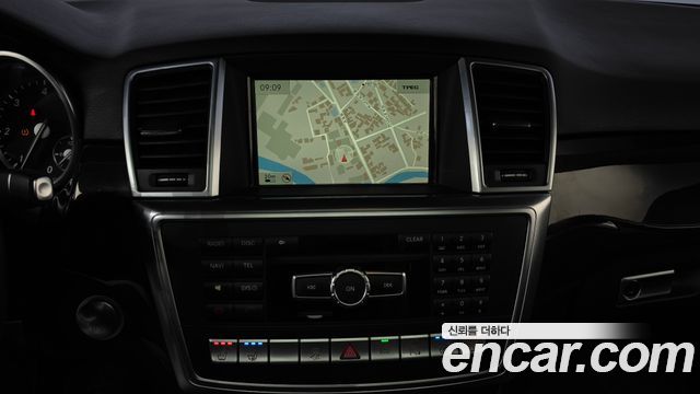 Mercedes-Benz M-class 2015 — photo 12