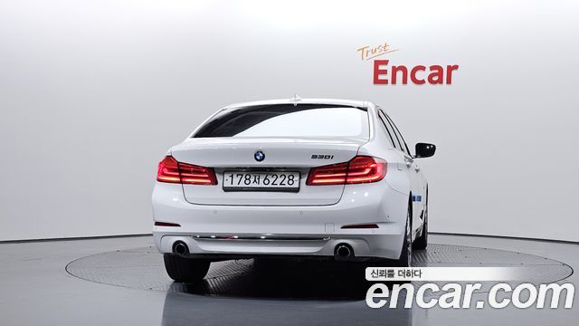 BMW 5-Series 2018 — photo 4