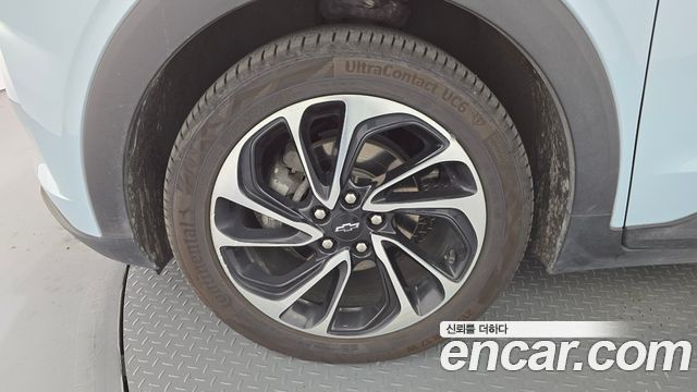Chevrolet Korea 볼트 EUV 2023 — photo 5