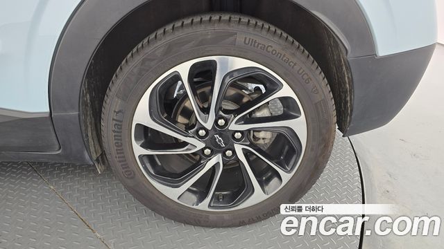 Chevrolet Korea 볼트 EUV 2023 — photo 7