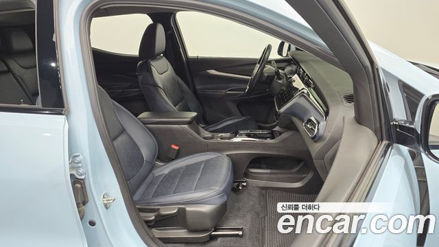 Chevrolet Korea 볼트 EUV 2023 — photo 16