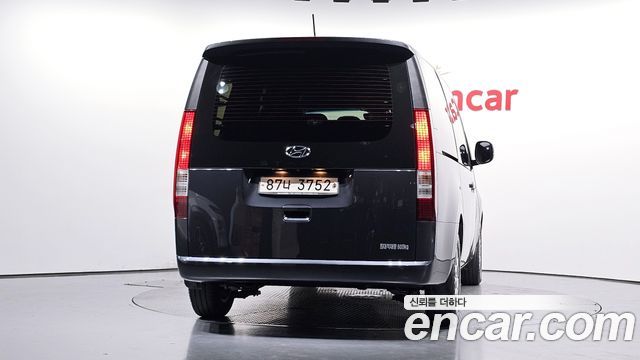 Hyundai Staria 2022 — photo 4