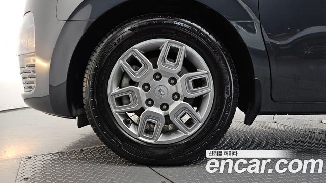 Hyundai Staria 2022 — photo 5