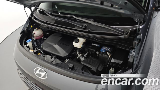 Hyundai Staria 2022 — photo 6