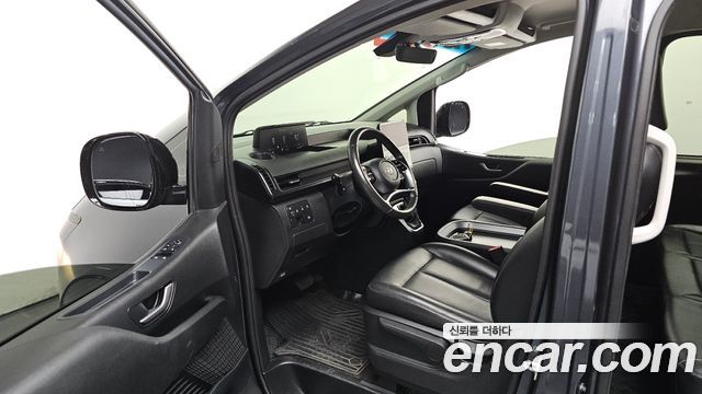 Hyundai Staria 2022 — photo 13